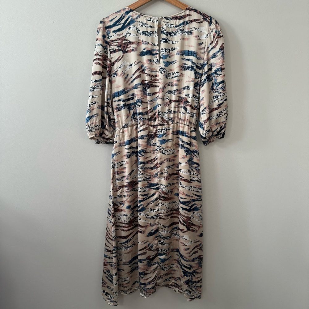 Superfoxx Tie Front Animal Print V-Neck Satin Midi Dress Medium - Picture 7 of 13